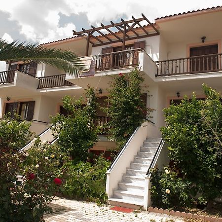Morfoula Aparthotel Ватера Екстериор снимка