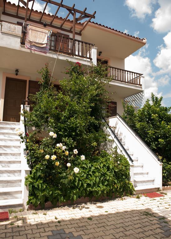 Morfoula Aparthotel Ватера Екстериор снимка