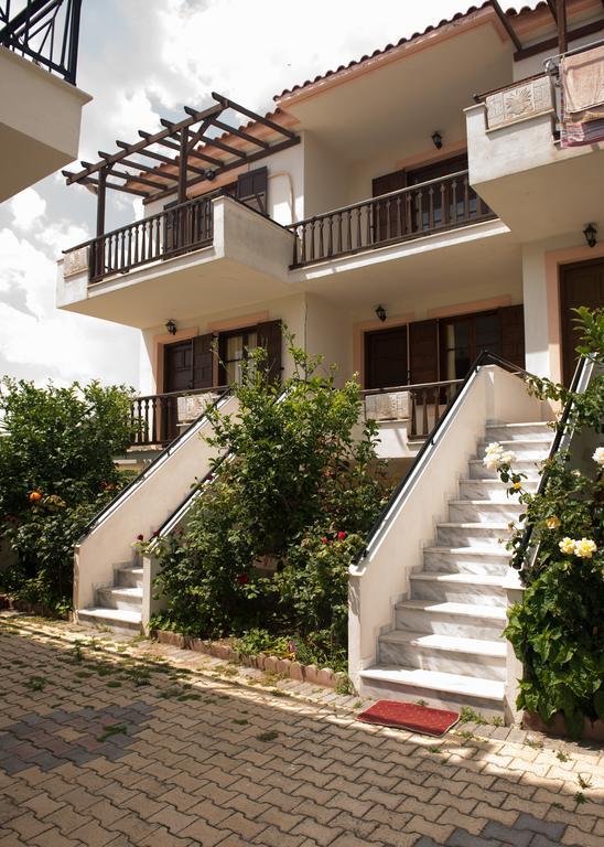 Morfoula Aparthotel Ватера Екстериор снимка