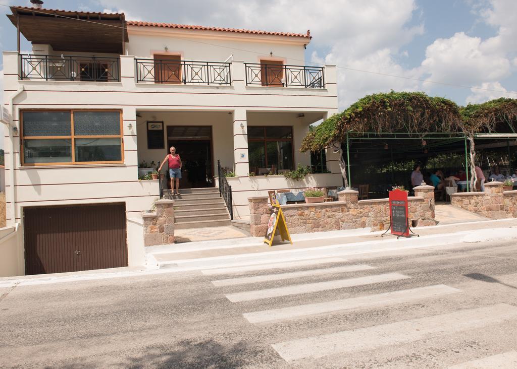 Morfoula Aparthotel Ватера Екстериор снимка